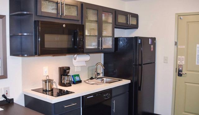 Candlewood Suites Pearl by IHG
