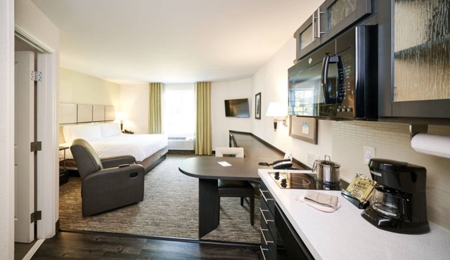 Candlewood Suites Pueblo by IHG