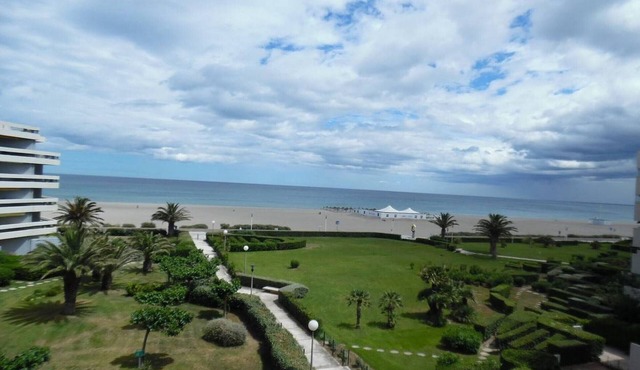 Canet Beach Studio Cabin with Parking - 4 Pers.