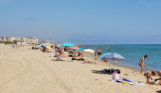 Canet-en-Roussillon: spacious T3, 6 people, panoramic terrace