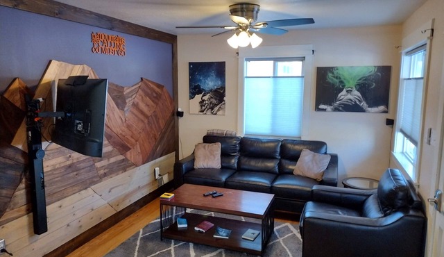 Cannabis Friendly House Minutes From Downtown Denver & Red Rocks
