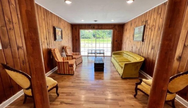 Canoe Cove at The Washington Inn 4