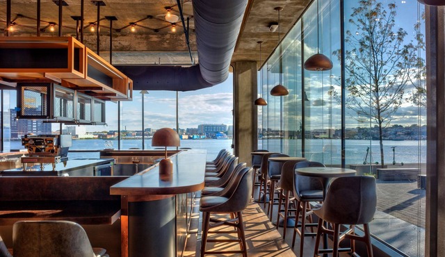 Canopy by Hilton Baltimore Harbor Point