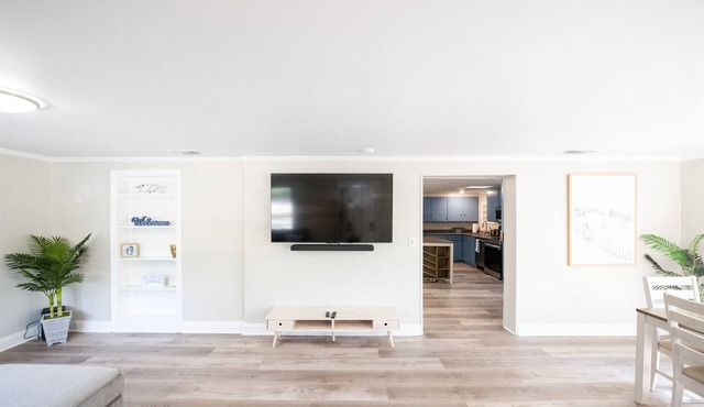 Canopy Cottage - Pet Friendly! | 4 Bed, 2 Bath