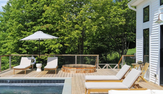 Canopy Hill House - Modern w/Pool + Hot Tub + Mt Views