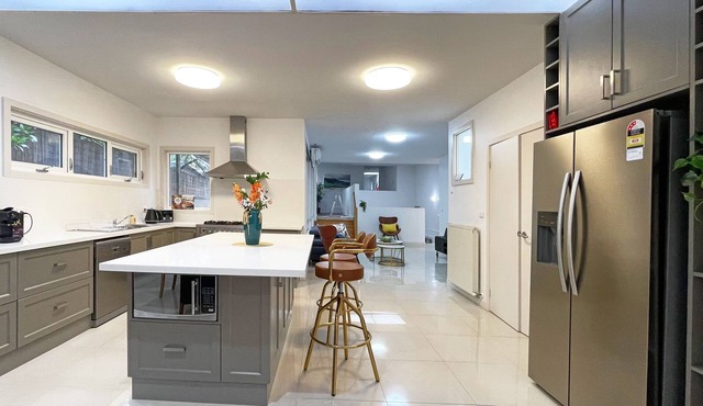 Canterbury Villa 7BRM for Big Group