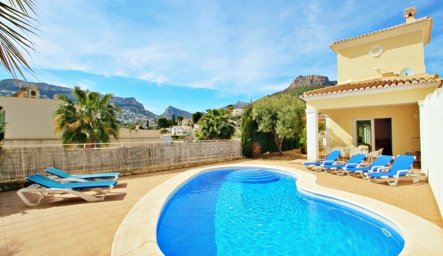 Canuta Mar 14- two story holiday home villa in Calpe