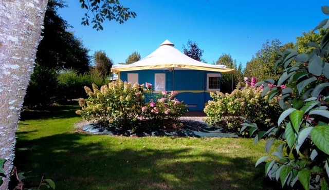Canvas bungalow near Pénestin- Camping Les Rives De Vilaine**
