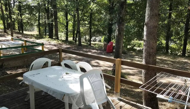 Canvas tent - 2 bedrooms - without sanitary facilities sleeps 4