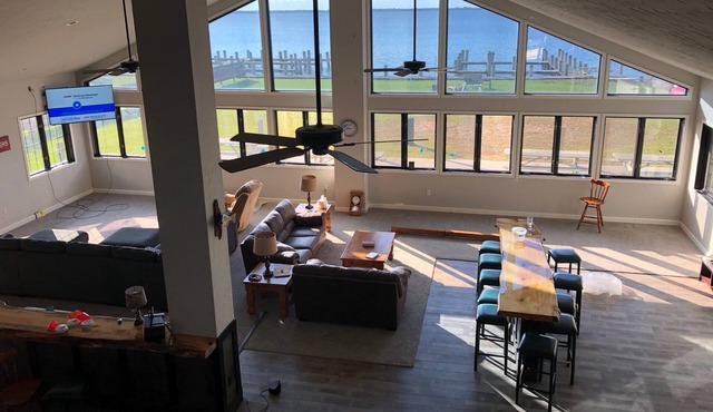 Canvasback Lodge - 6,400 SF of fun.... great play, swimming, fishing and boating