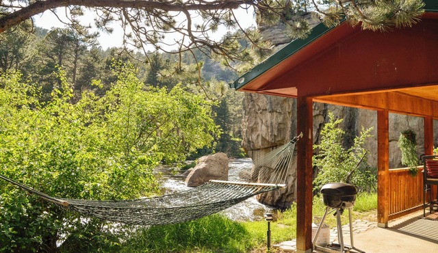 Canyon Cabin (Unit 17) at The Woolly Bugger Inn