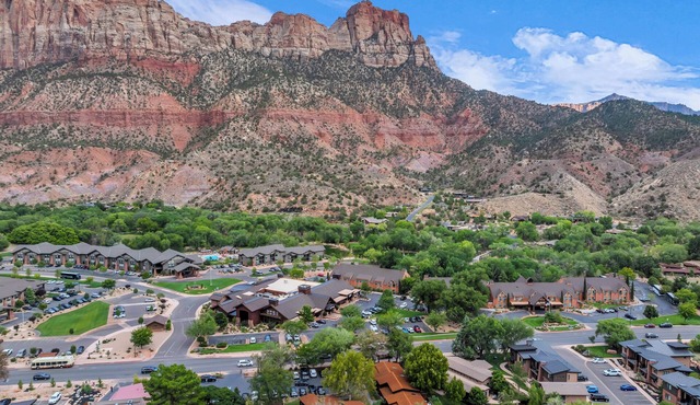 Canyon Casitas at Zion