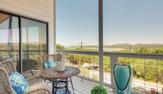 Canyon Lake Rental w/Balcony & Lake Views