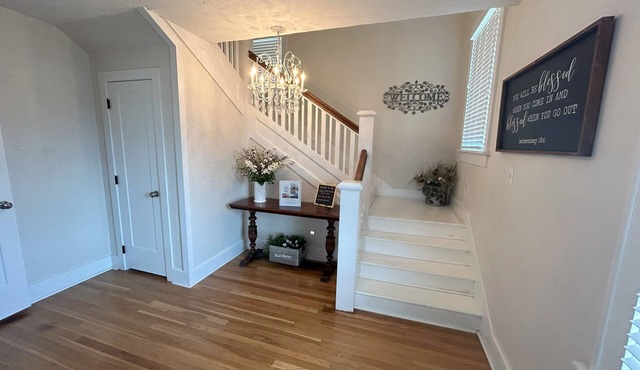 Canyon Main Street Oasis: Spacious 6-bedroom home w/WiFi, Minutes to Palo Duro