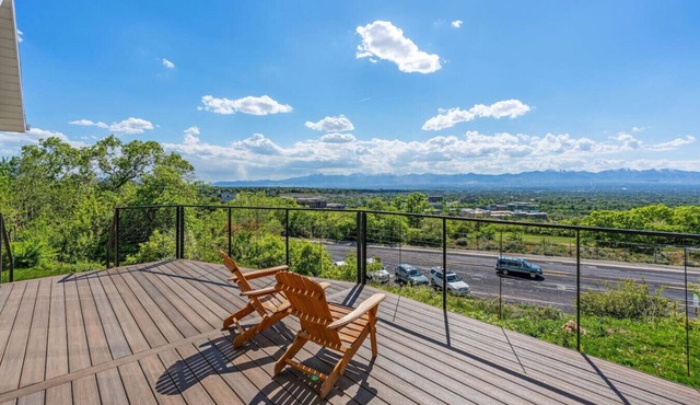 Canyon Oasis - Spectacular Views with Hot Tub