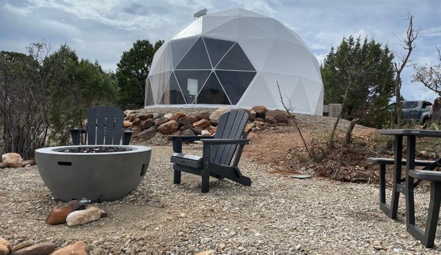 Canyon Rim Domes - A Luxury Glamping Experience!