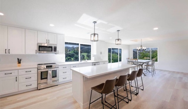 Canyon's End - Expansive private getaway!