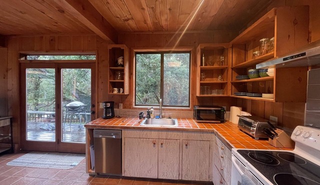 Canyon views and country vibe in sunny Carmel Valley