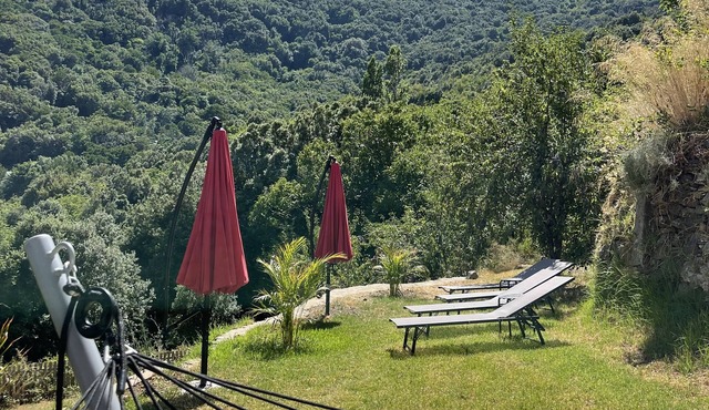 Cap Corse, Sisco. Apartment in stone village house with sea view