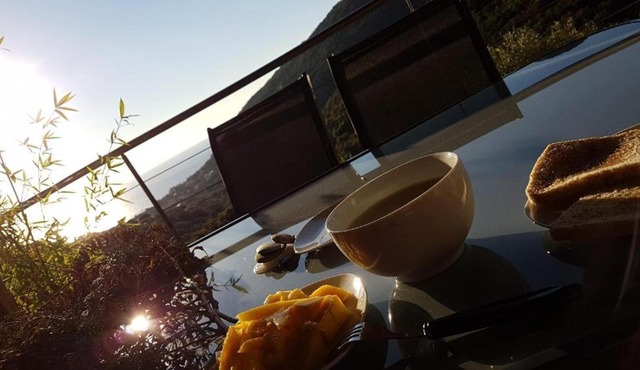 Cap Corse uribellinu 1, Petit déjeuner