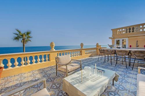 CAP D'AIL - SEAFRONT LUXURY PENTHOUSE few minutes from Monaco