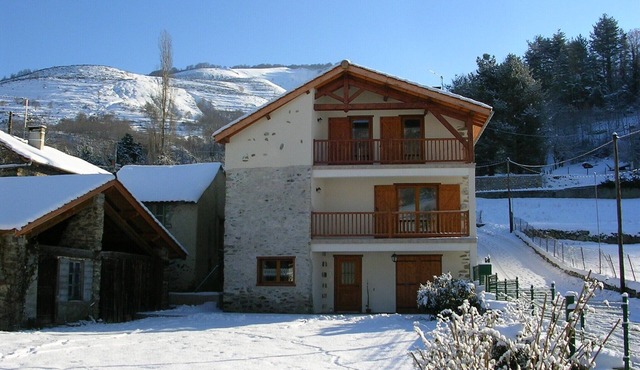 Cap D'arnave, au Carrefour des Vallées