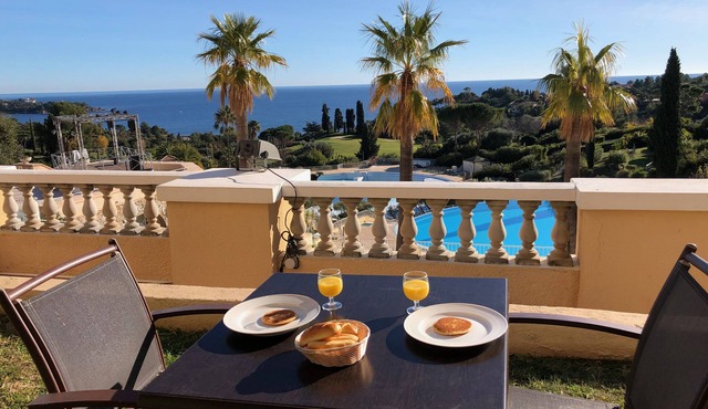 Cap Esterel Agay - large garden - exceptional sea and pool views