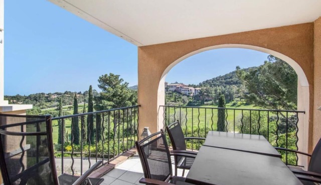Cap Esterel (St Raphaël) - Quiet apartment with sea view, golf & Cap Esterel 4 pers.