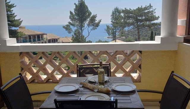 Cap Esterel, T2 Confortable 4/5 Personnes, Climatisé Avec Très Belle vue sur mer