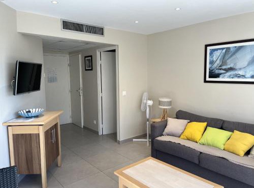 Cap HERMES, T2-3, 40m2, 4-5p, ,grande terrasse vu