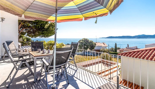 Cap Ras 01 – Apartment with terrace and sea views