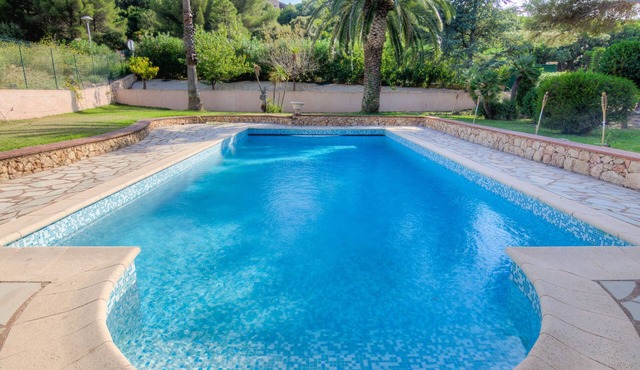 Cap Roux by Interhome