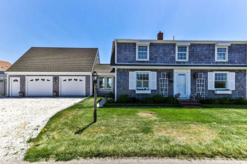 Capacious North Truro Beachfront Home