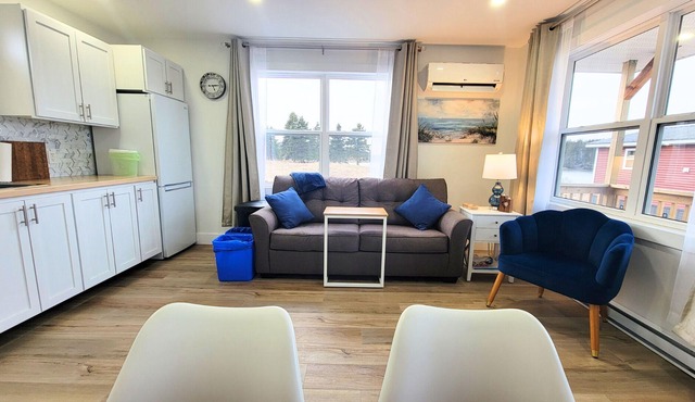 Cape Breton Oceanfront- Blue Cottage Escape