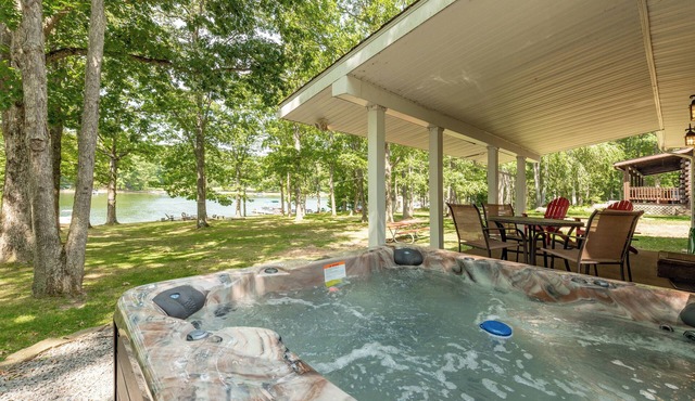 Cape Cod Charm w/Dock Slip & Fire Pit