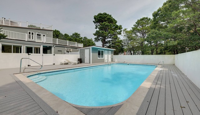Cape Cod Home w/Roof Top Deck, Pool & Hot Tub!