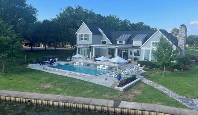 Cape Cod home with pool/spa and pickle ball court