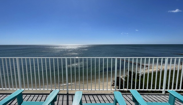 Cape Cod Oceanfront New Penthouse w Ocean View & Private Beach, OceanBeachVista!