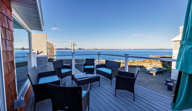 Cape Cod style Oceanside cottage, near Boston, train, Airport