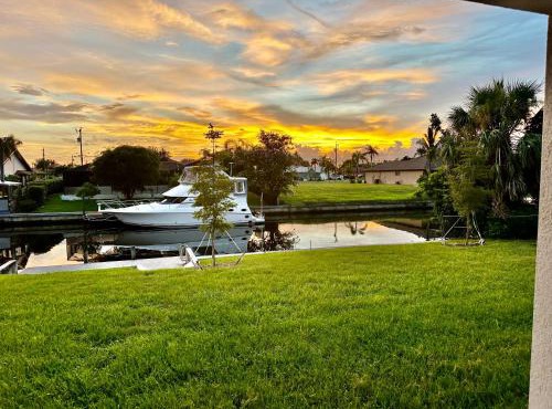 Cape Coral-Ft Myers Waterfront Four Bedroom Home