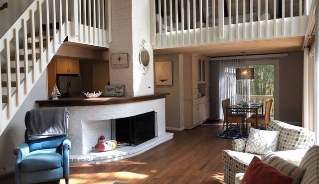 Cape Escape- Entire New Seabury Home Sleeps 8