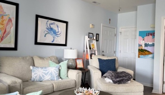 Cape Escape! Renovated 2 bedroom/2 bathroom condo!