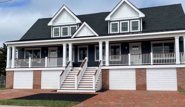 Cape May Vacation Rentals-1 block to beach & 2 to town! Walk everywhere!