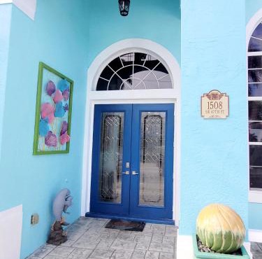 Cape Paradise Resort - Your Luxury Tropical Retreat