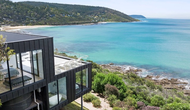 Cape Wye - Iconic Great Ocean Road Views and property