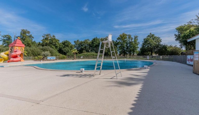 Capfun 5 stars 64 m with pool and terrace