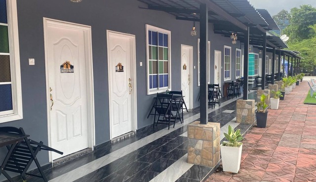 Capital O 91205 Palong Hill Chalet