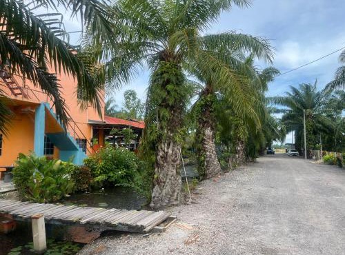 Capital O 91206 Homestay Pelangi Ban Pecah. (muslim Only)