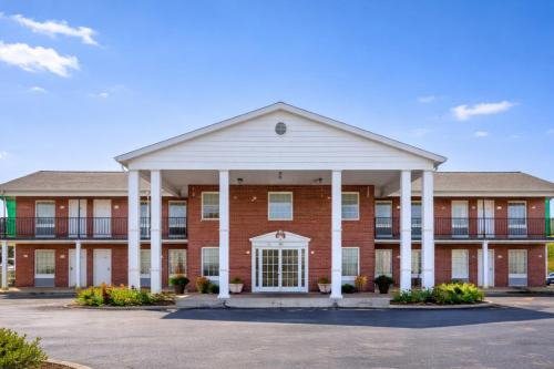 Capital O First Heritage Inn Rantoul IL I 57