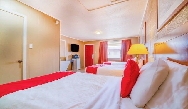 Capital O Hotel Beeville - US 181